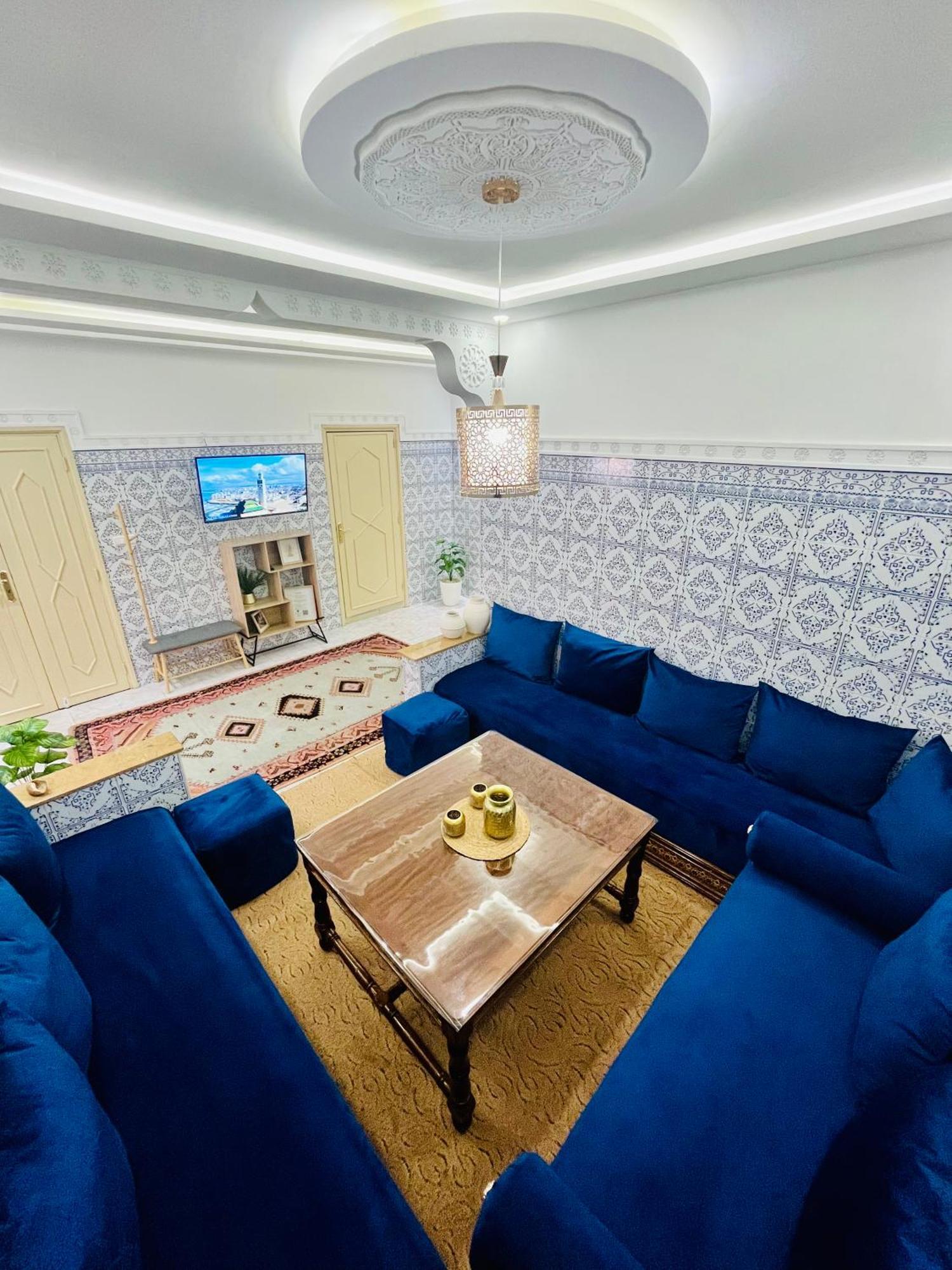 Apartment With Ac, Patio And Rooftop Appartement Climatise Avec Patio Et Toit Terrasse Marrakesh Buitenkant foto