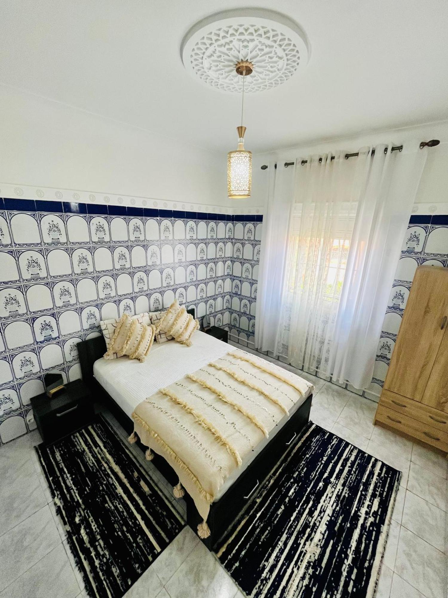 Apartment With Ac, Patio And Rooftop Appartement Climatise Avec Patio Et Toit Terrasse Marrakesh Buitenkant foto