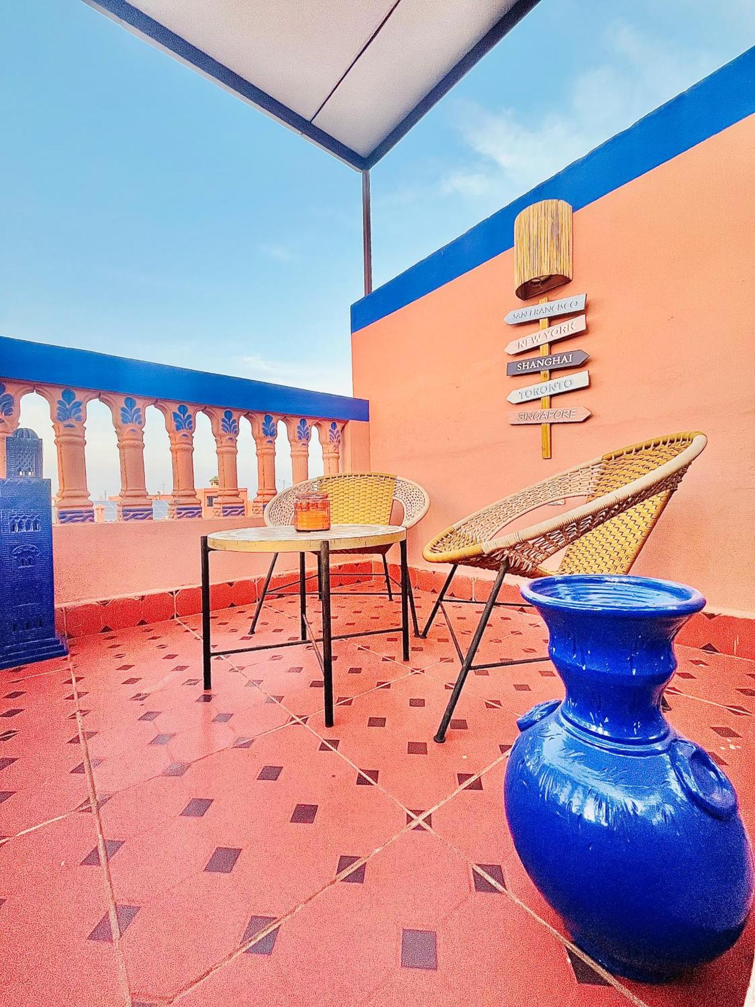 Apartment With Ac, Patio And Rooftop Appartement Climatise Avec Patio Et Toit Terrasse Marrakesh Buitenkant foto