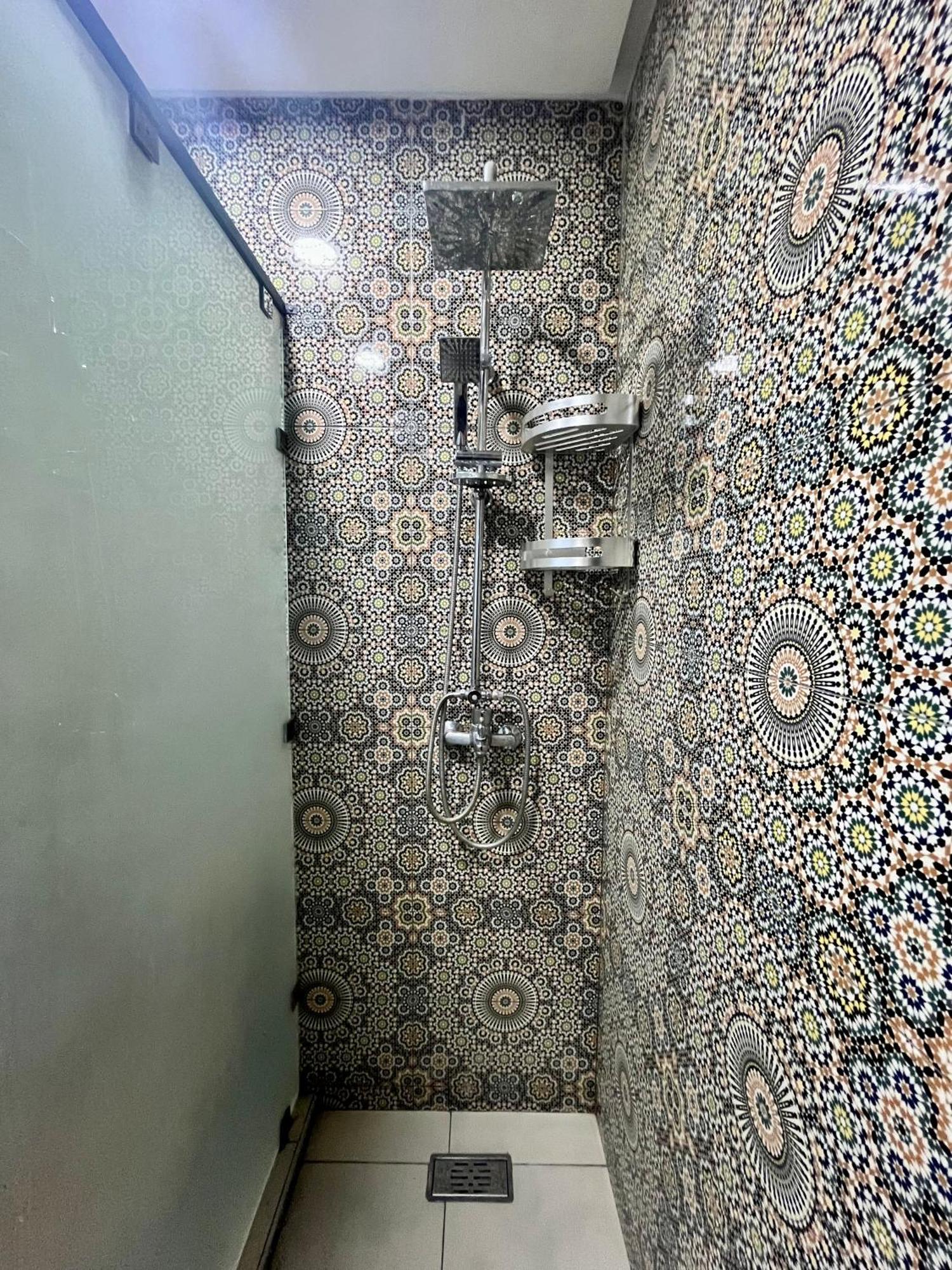 Apartment With Ac, Patio And Rooftop Appartement Climatise Avec Patio Et Toit Terrasse Marrakesh Buitenkant foto